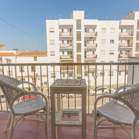 Hotel Tres Jotas Conil Кониль-де-ла-Фронтера Экстерьер фото