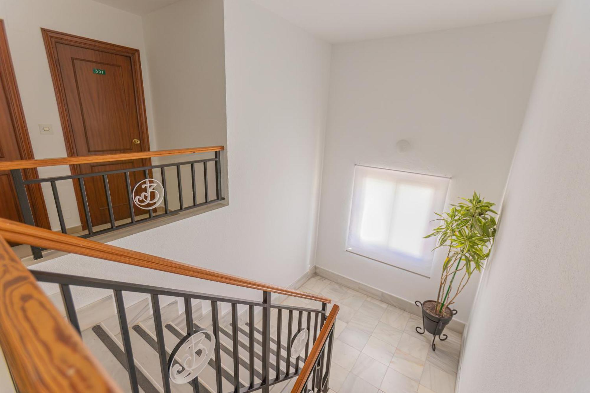 Hotel Tres Jotas Conil Кониль-де-ла-Фронтера Экстерьер фото