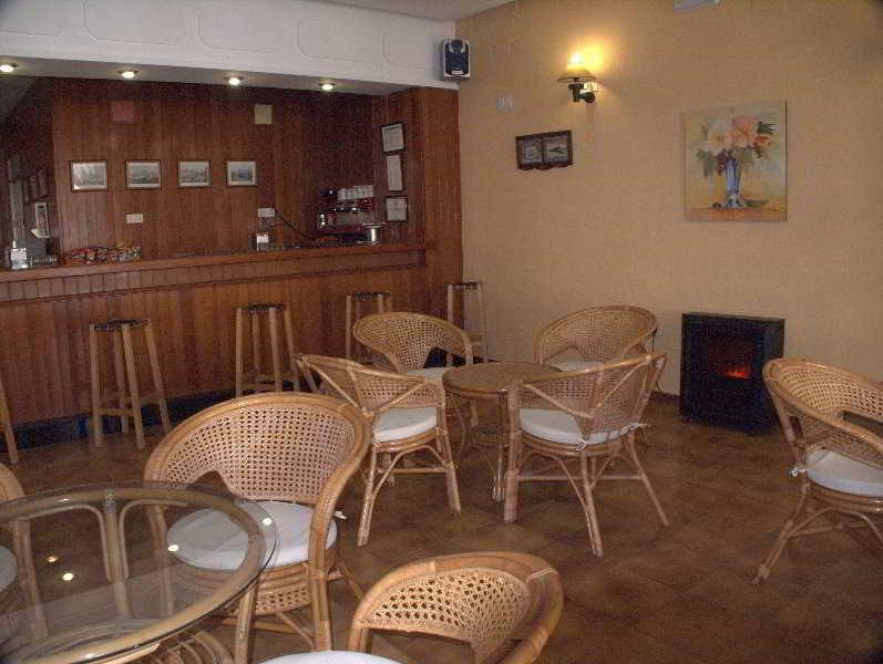 Hotel Tres Jotas Conil Кониль-де-ла-Фронтера Ресторан фото