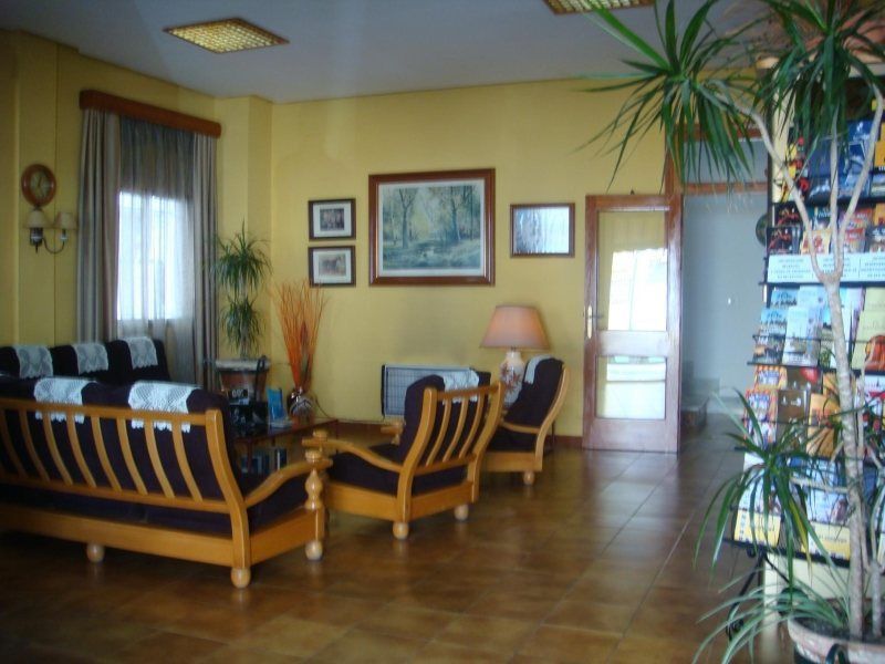 Hotel Tres Jotas Conil Кониль-де-ла-Фронтера Экстерьер фото
